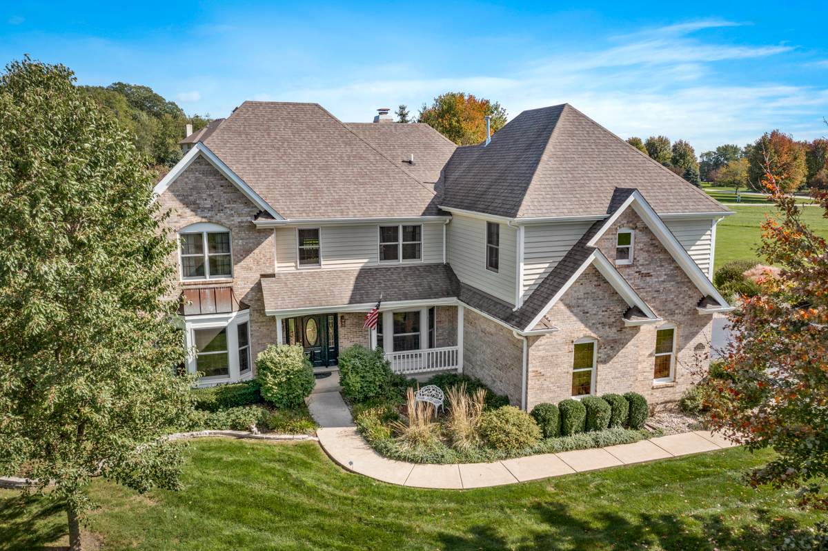 2S299 Willow Creek Drive - Photo 1