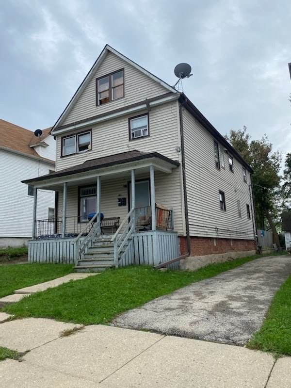 615 May Street - Photo 1