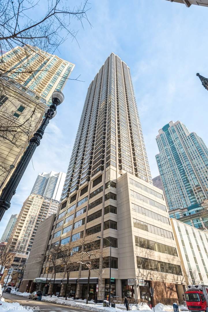 30 Huron Street - Photo 1