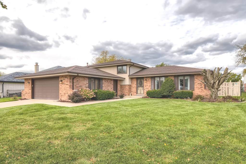 8692 Wheeler Drive - Photo 1
