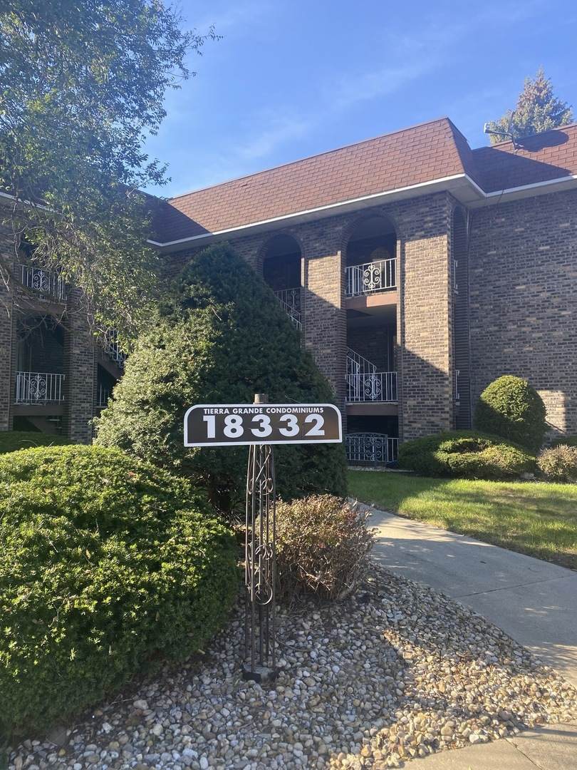 18332 Wentworth Avenue - Photo 1