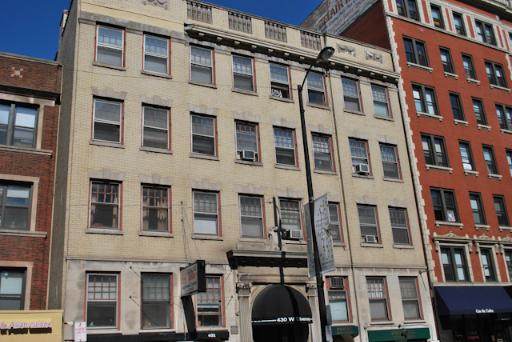 430 Diversey Parkway - Photo 1