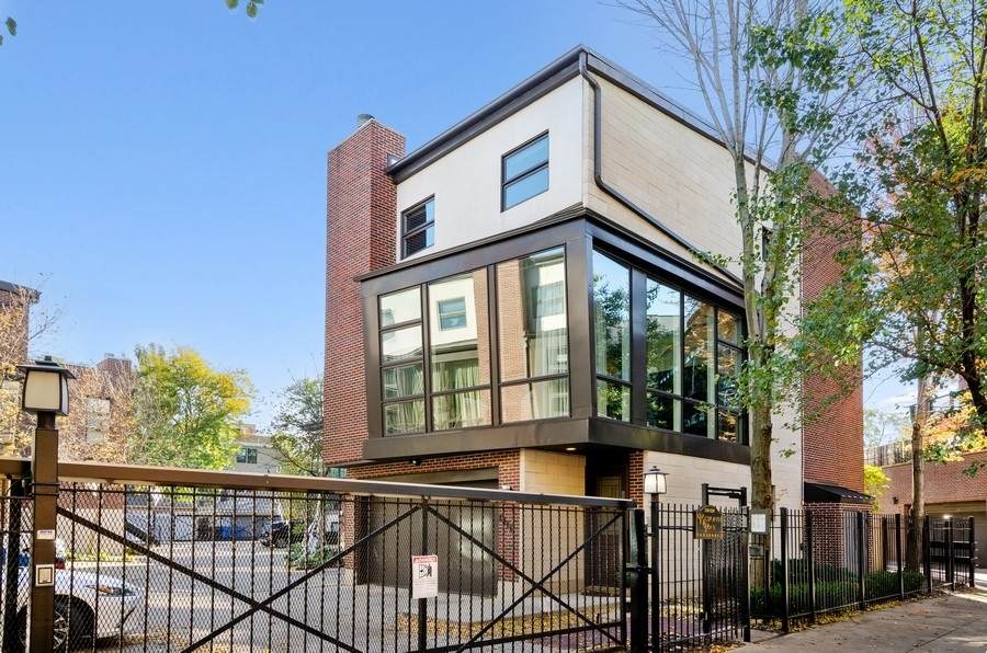 2311 Bosworth Avenue - Photo 1