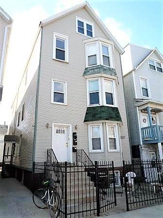 1503 Nelson Street - Photo 1