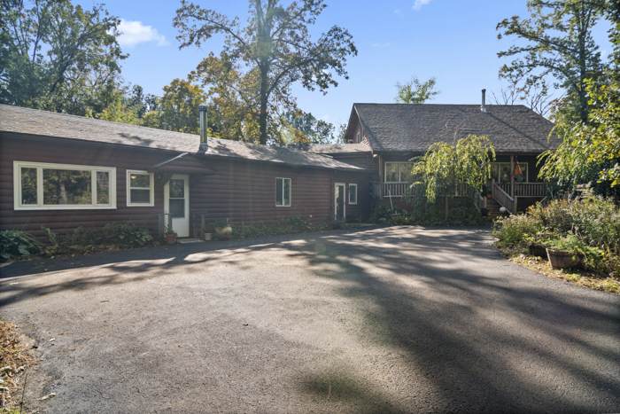 114 Riverside Drive - Photo 1