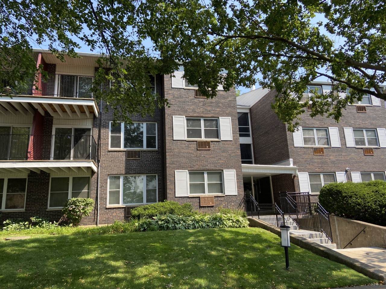 8700 Skokie Terrace - Photo 1