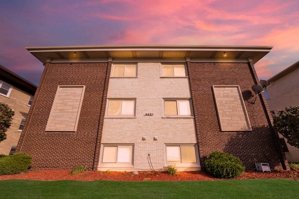 4421 Prescott Avenue - Photo 1