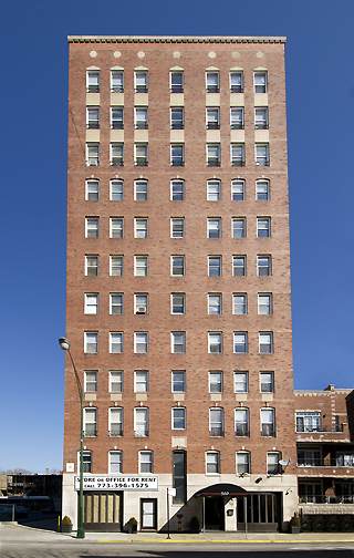 910 Lawrence Avenue - Photo 1