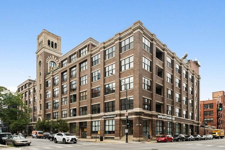 1000 Washington Boulevard - Photo 1