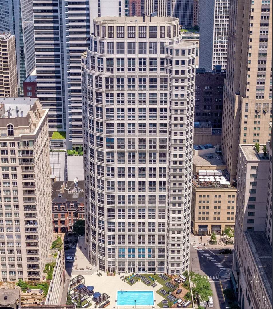 750 Rush Street - Photo 1