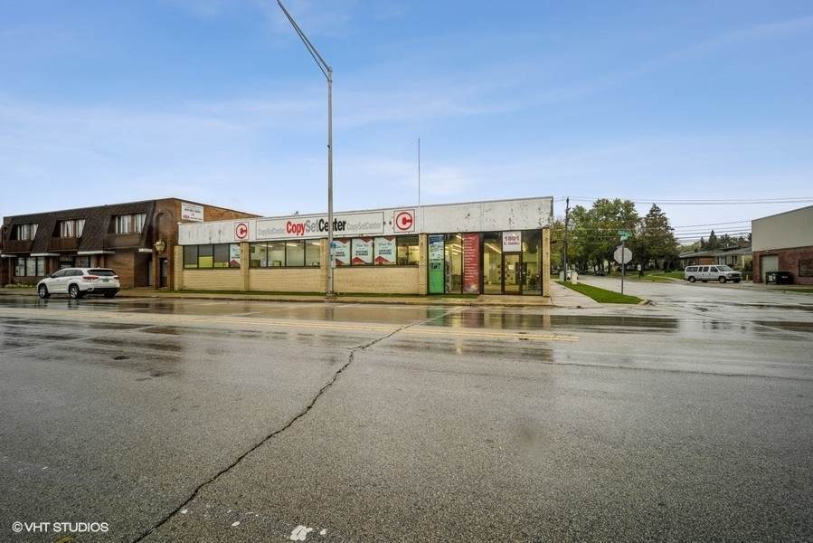 1801 Oakton Street - Photo 1
