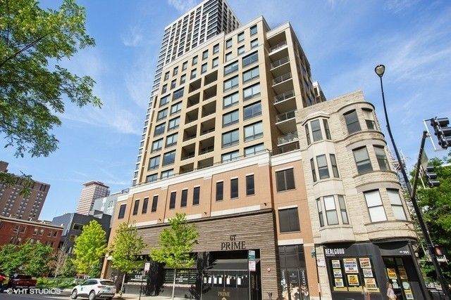 707 Wells Street - Photo 1