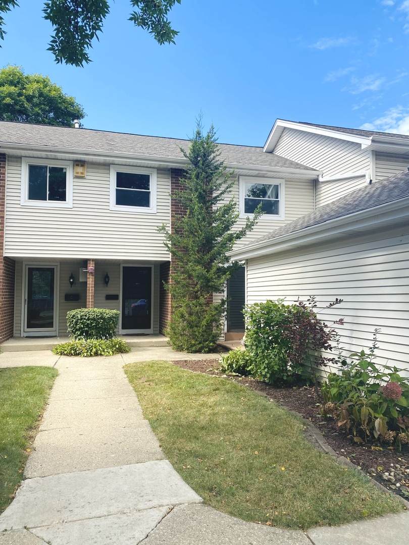 5S504 Innisbrook Drive - Photo 1