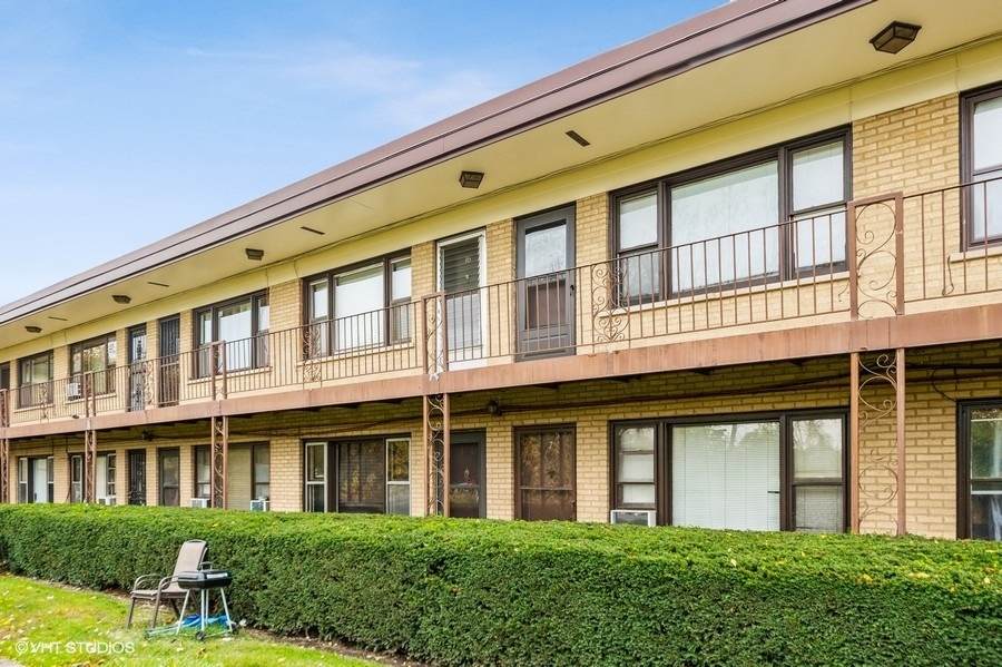 40 King Arthur Court - Photo 1