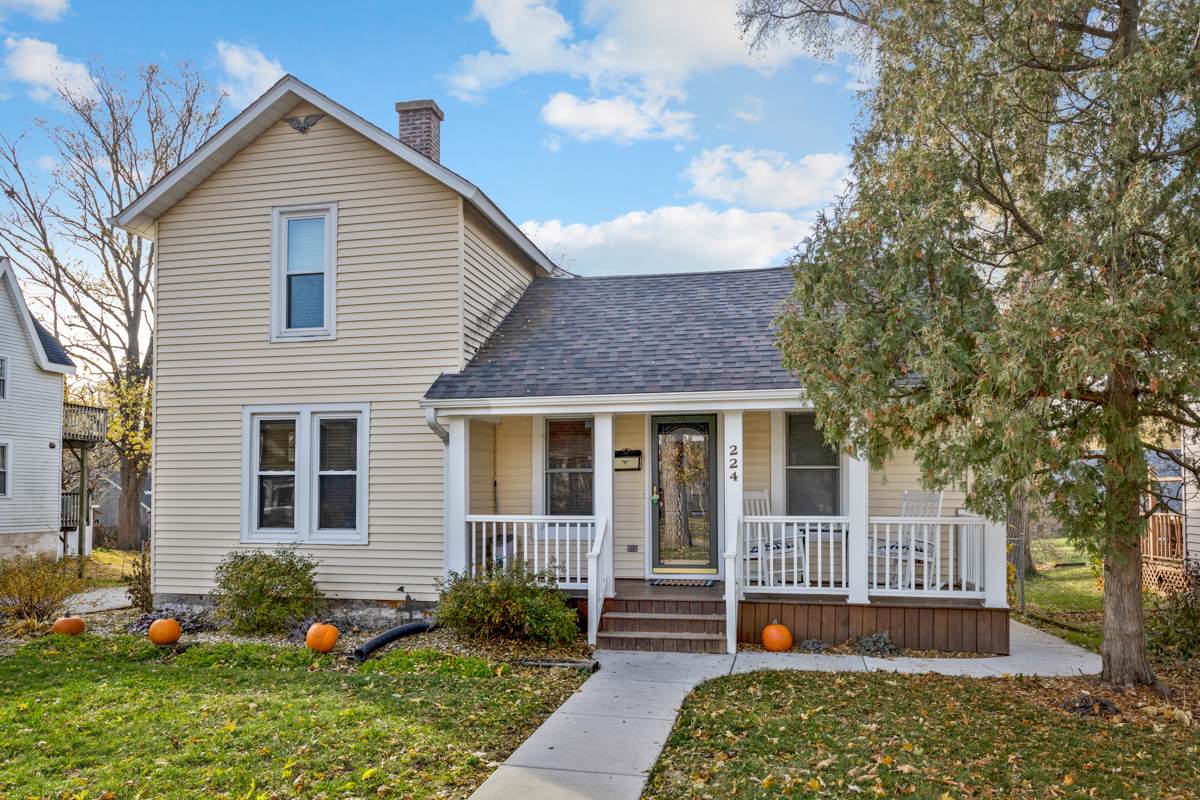 224 Main Street - Photo 1