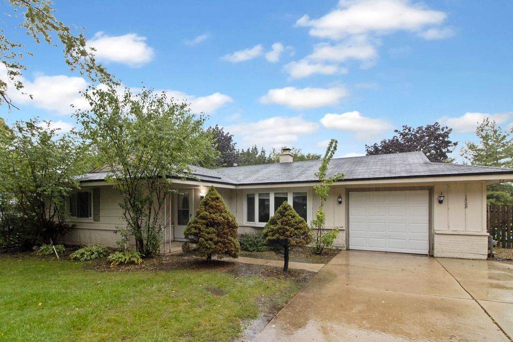 1328 Fairlane Drive - Photo 1