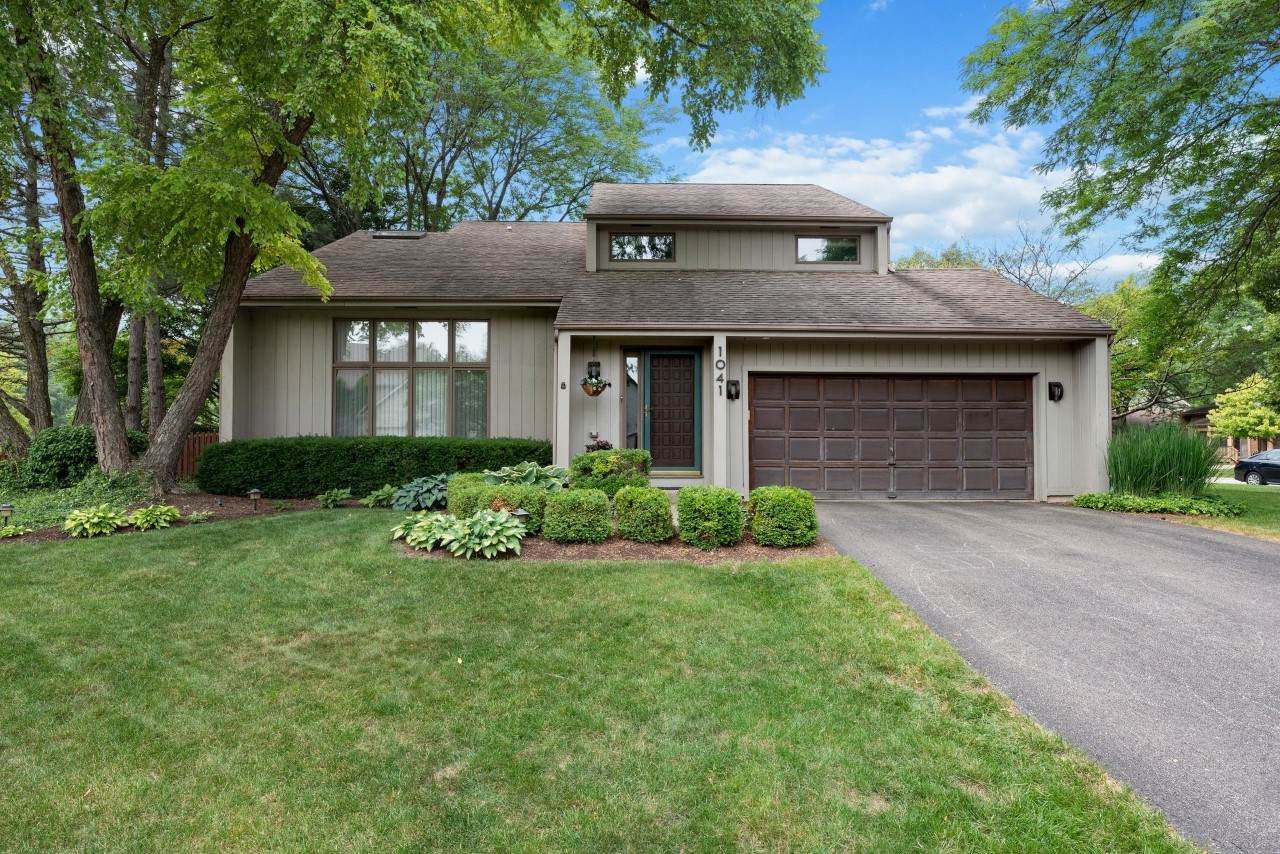 1041 Buckingham Drive - Photo 1