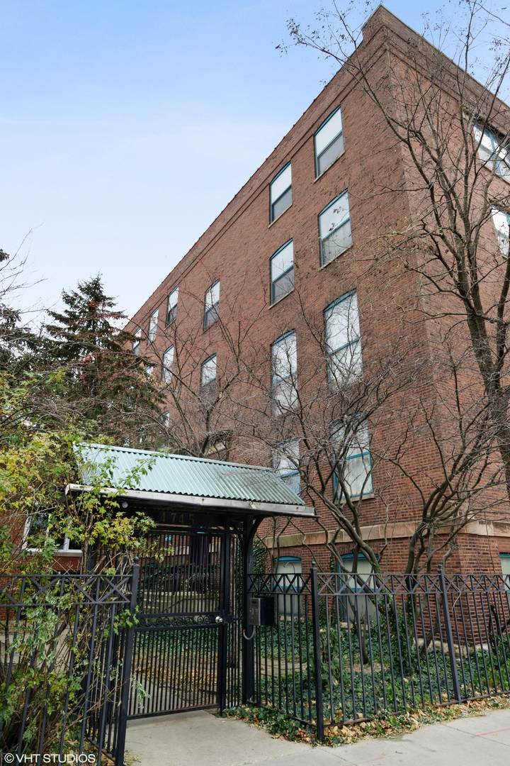 4745 Ravenswood Avenue - Photo 1