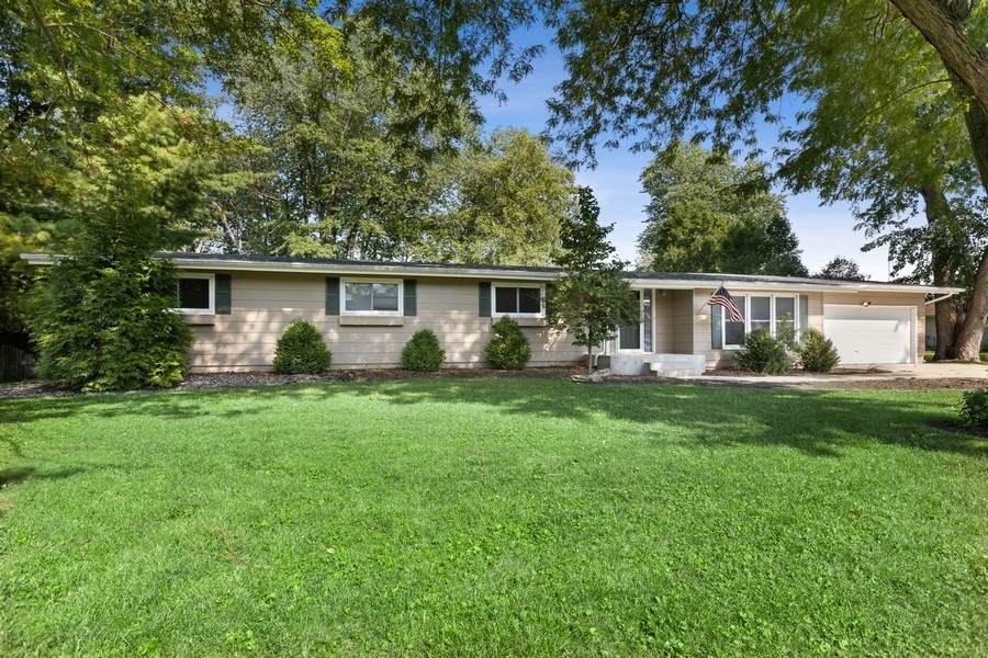 375 Linda Street - Photo 1