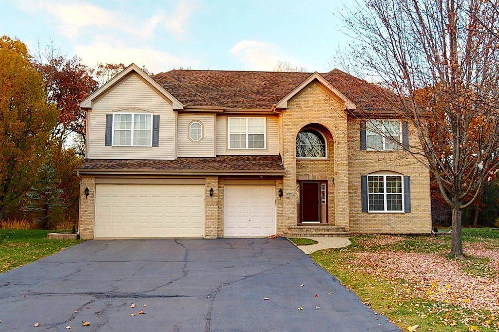 5724 Red Oak Drive - Photo 1