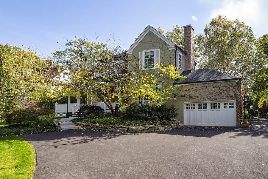 1100 Crescent Lane - Photo 1