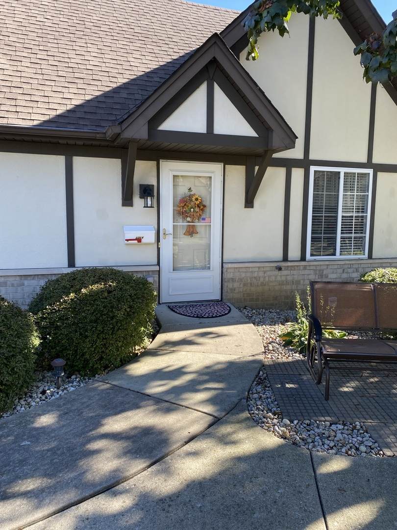 1714 Willow Circle Drive - Photo 1