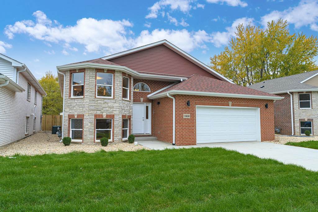 13516 Lawndale Avenue - Photo 1