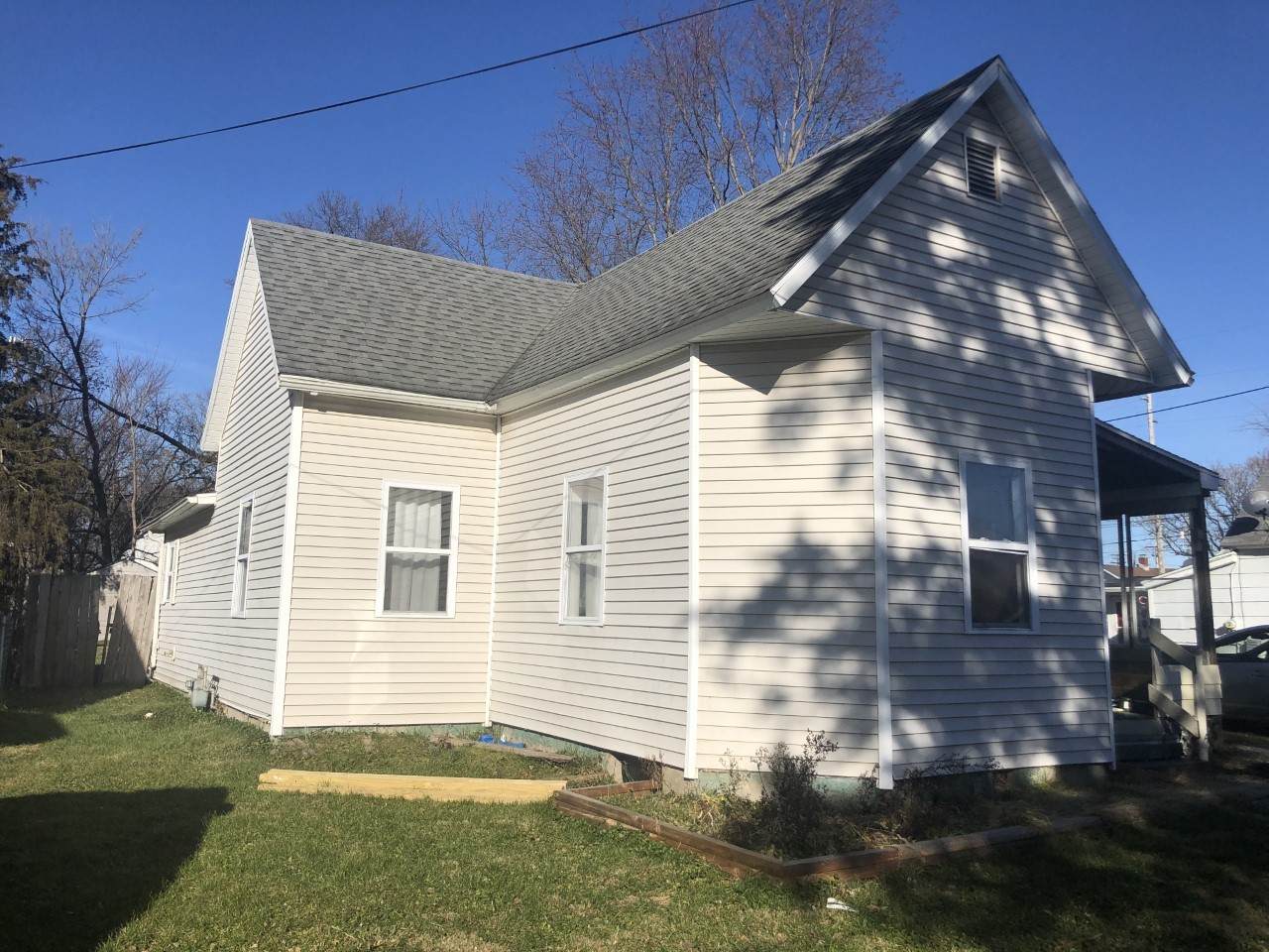 219 Adams Avenue - Photo 1