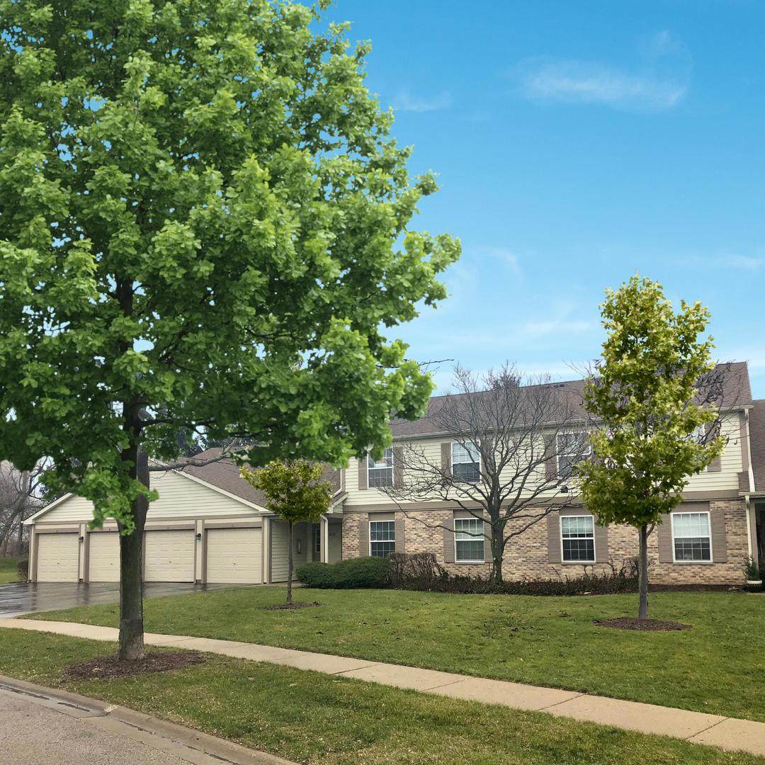 210 Crestview Drive - Photo 1