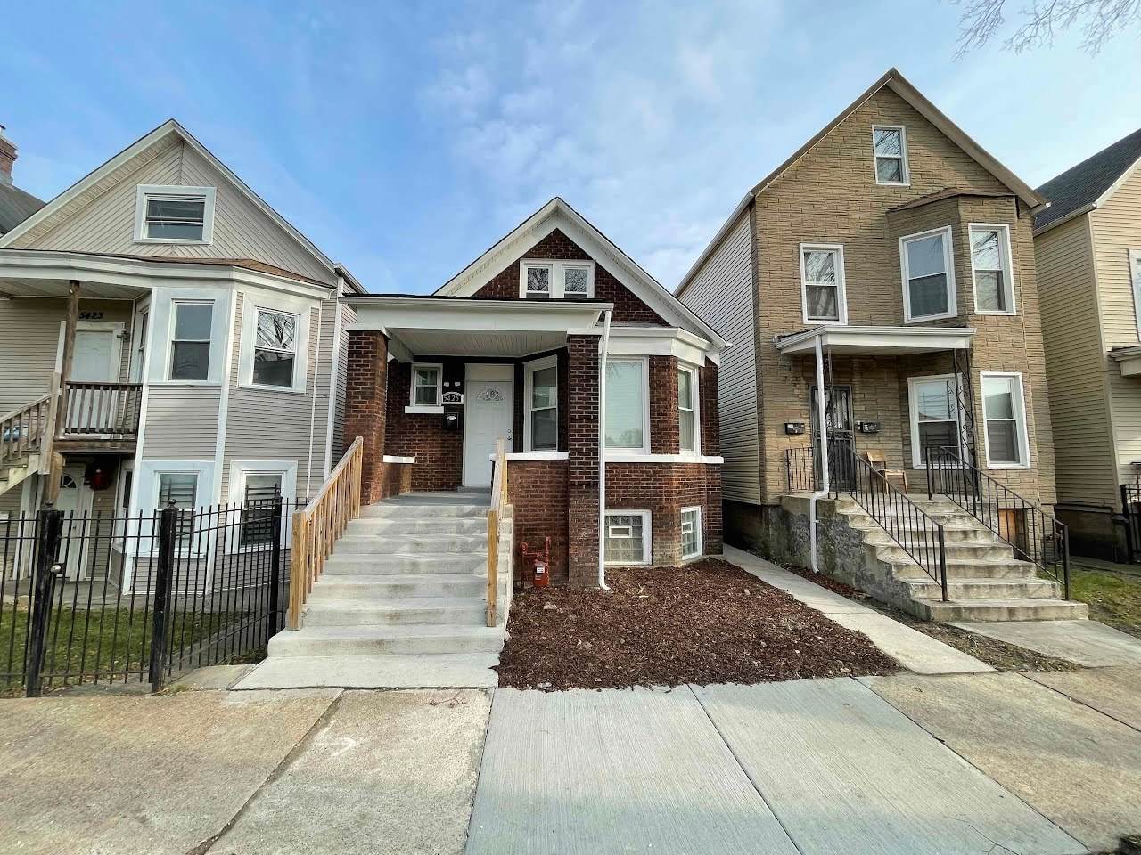 5425 Wolcott Avenue - Photo 1