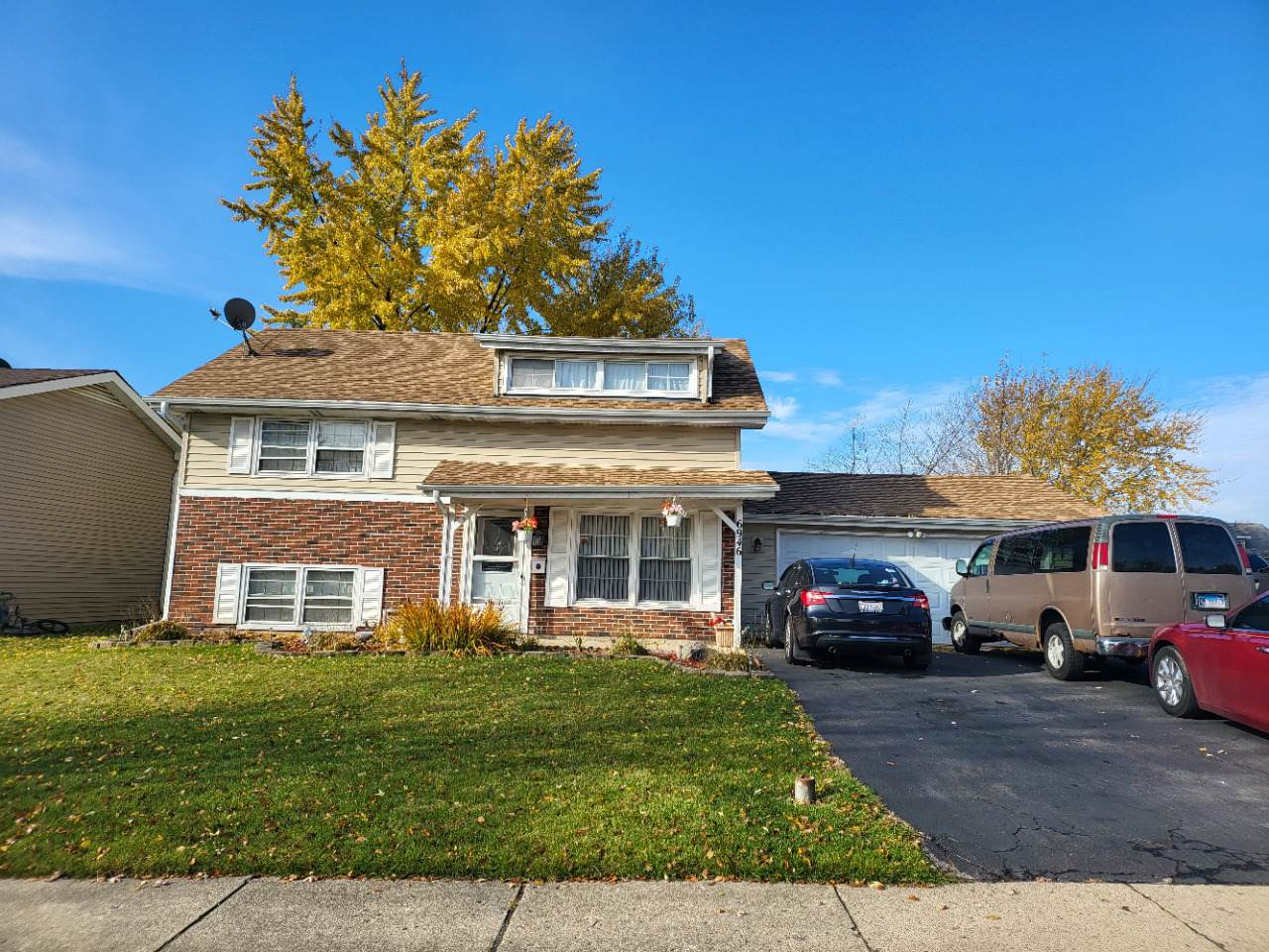 6946 Hemlock Street - Photo 1