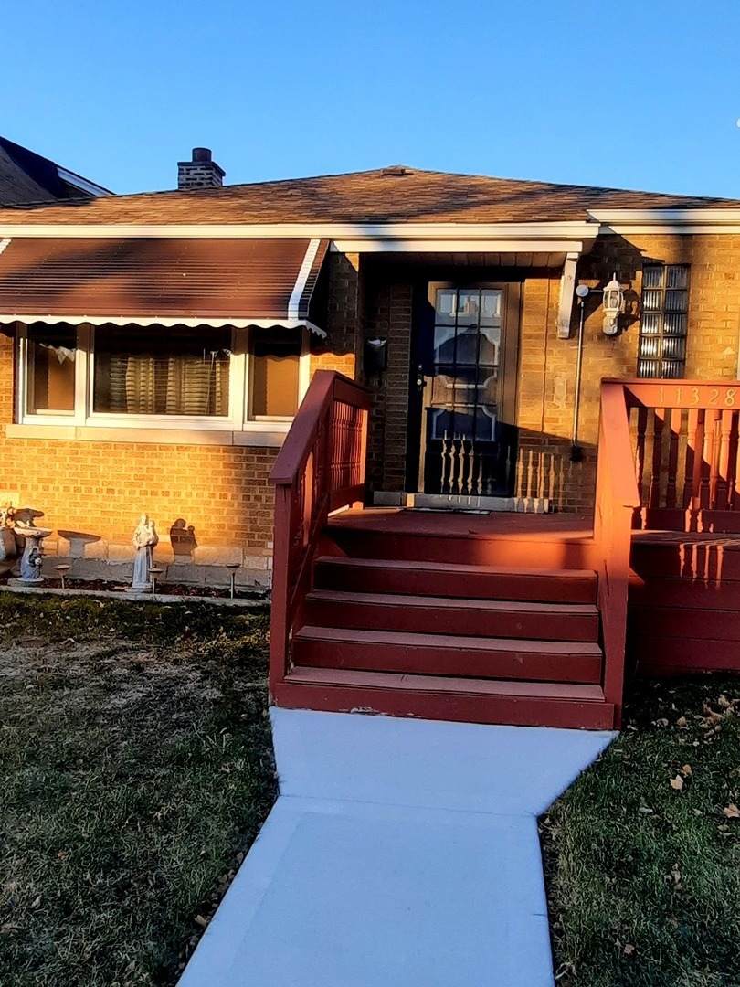 11328 Avenue N - Photo 1