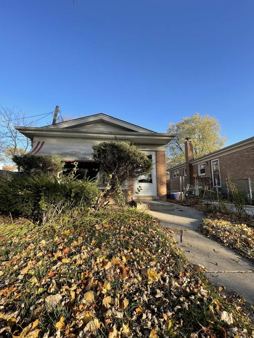 937 Grey Avenue - Photo 1