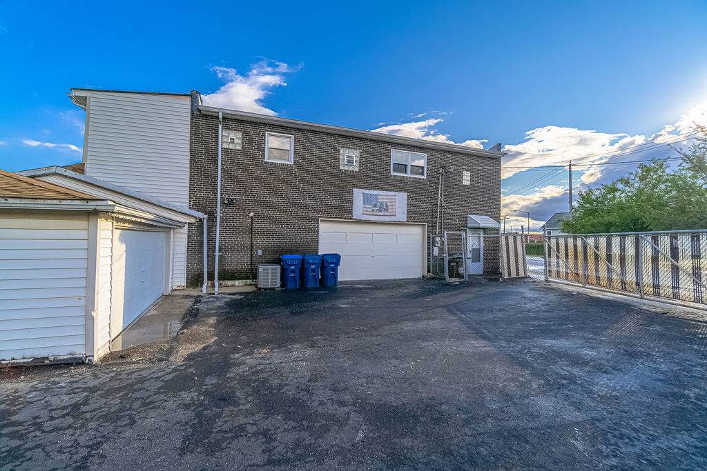 12615 Vincennes Road - Photo 1