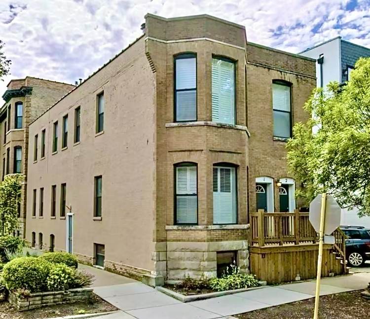2427 Seminary Avenue - Photo 1