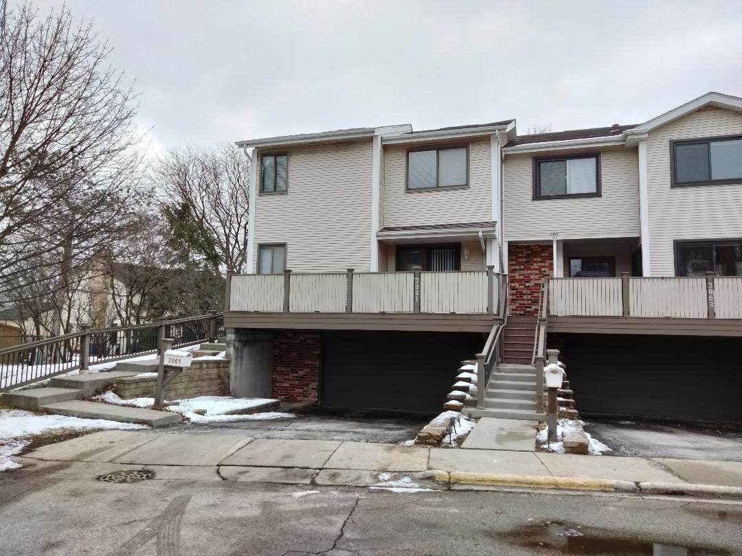 3061 Pheasant Creek Drive - Photo 1