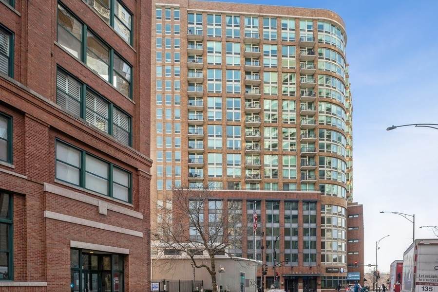 600 Kingsbury Street - Photo 1