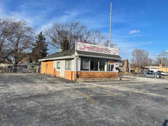 3230 159th Street - Photo 1