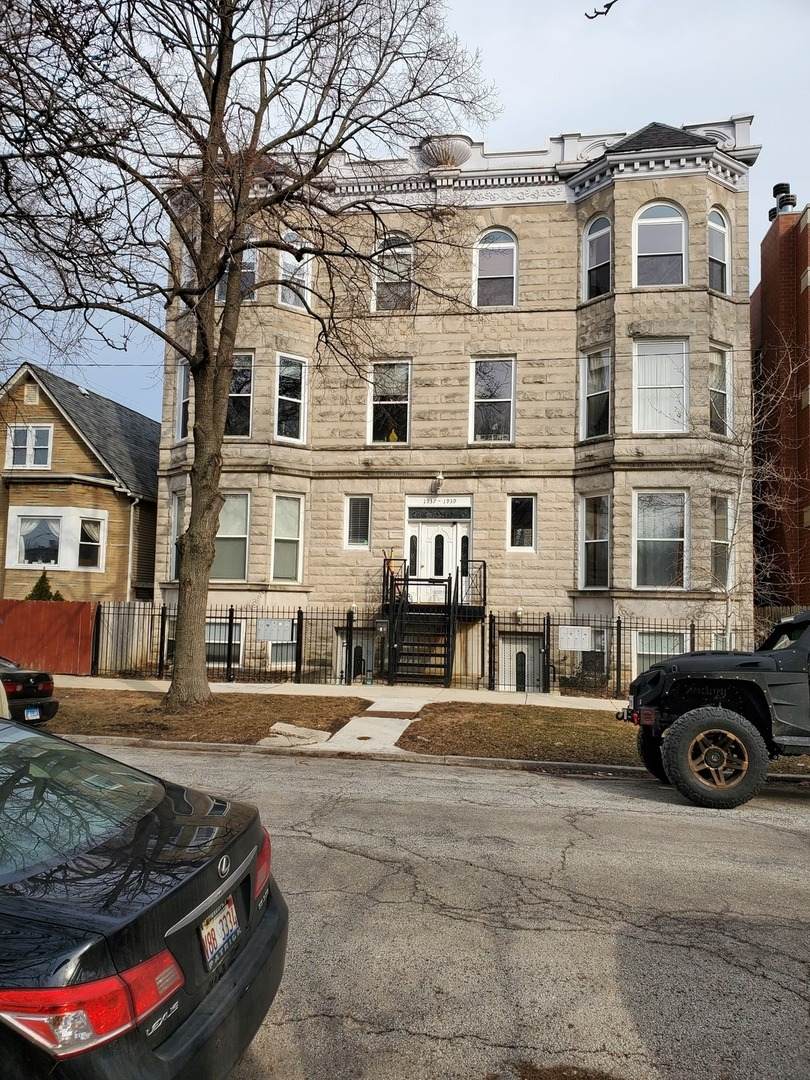 1939 Sawyer Avenue - Photo 1