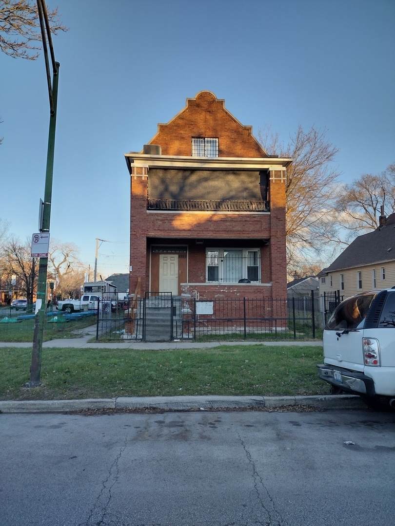 8705 Saginaw Avenue - Photo 1