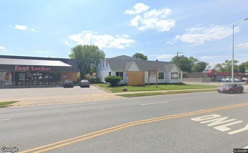 703 Sibley Boulevard - Photo 1