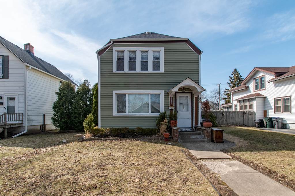 1112 Hickory Street - Photo 1