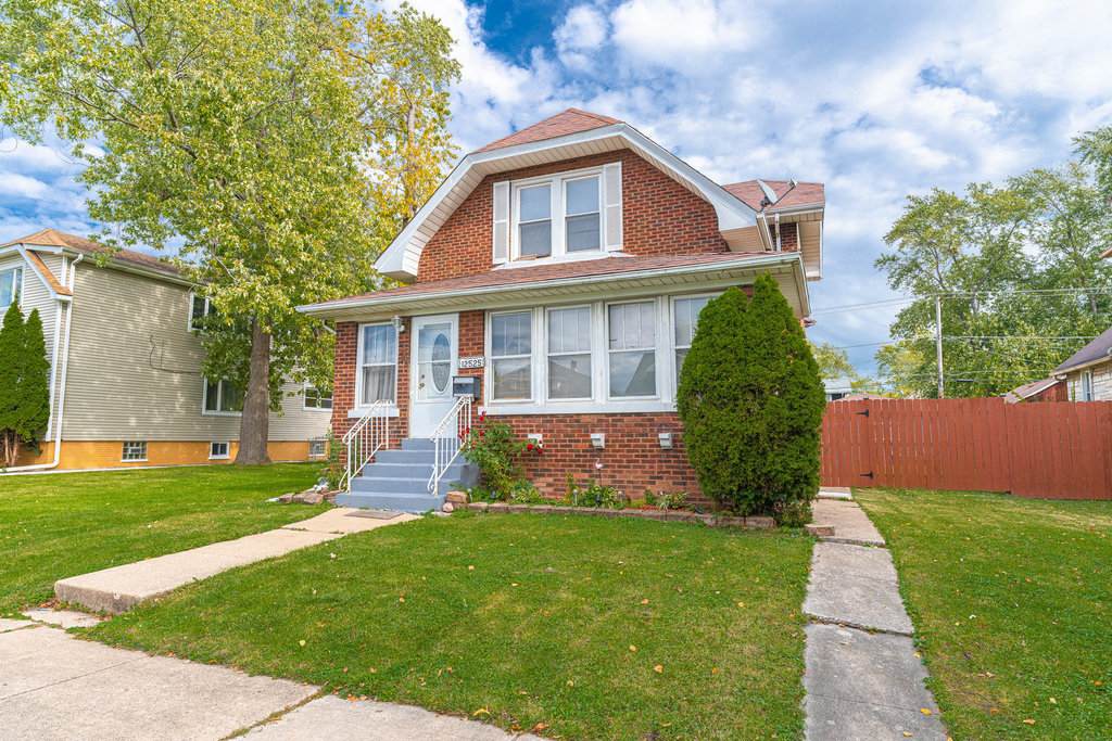 12525 Elm Street - Photo 1