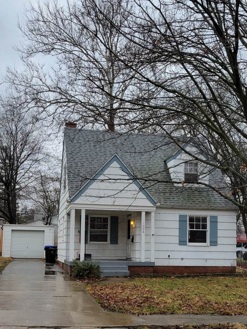 1008 Summit Street - Photo 1