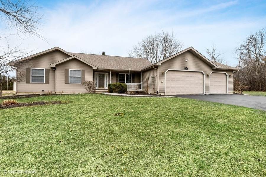 623 Garnett Avenue - Photo 1