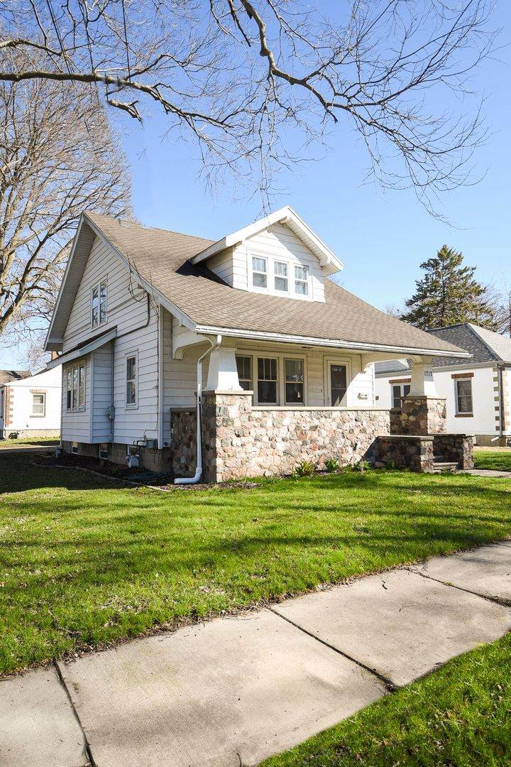 1717 2nd Street - Photo 1