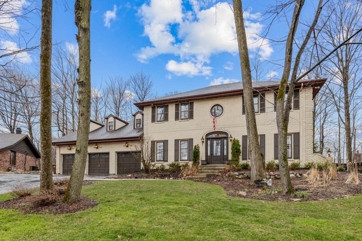830 Overlook Court - Photo 1