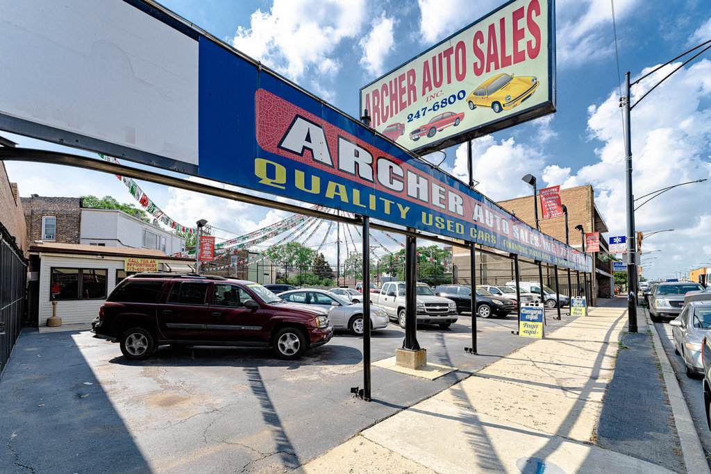 4417 Archer Avenue - Photo 1