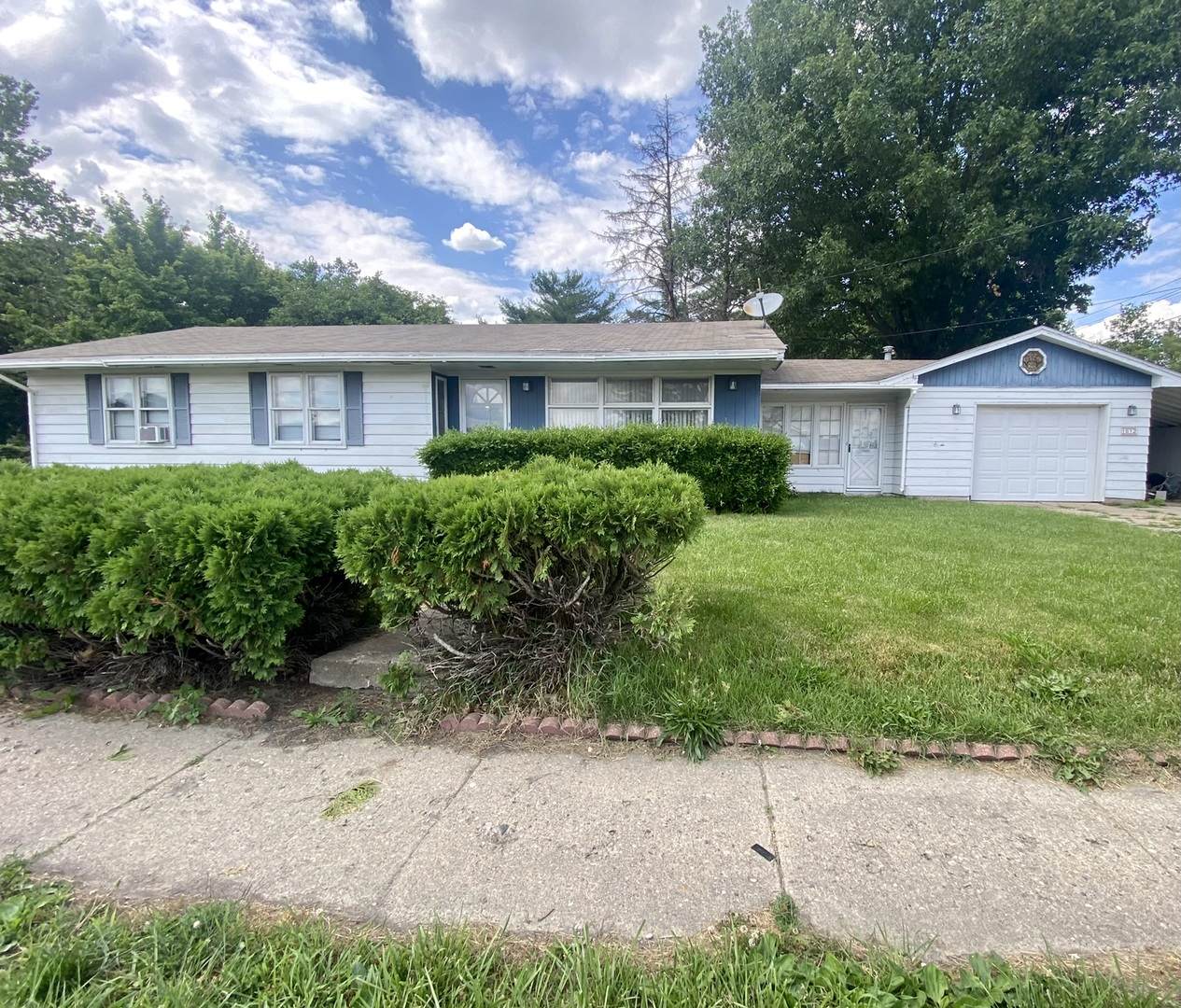 1612 Kirby Avenue - Photo 1