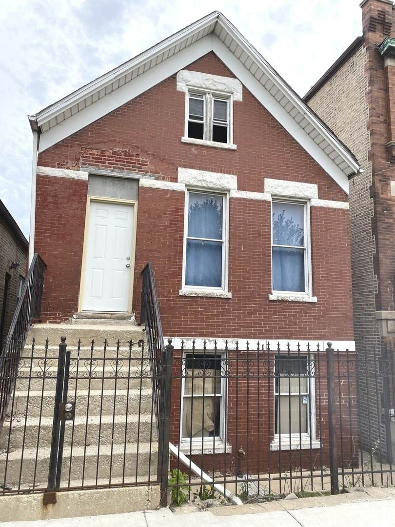 2844 25th Place - Photo 1